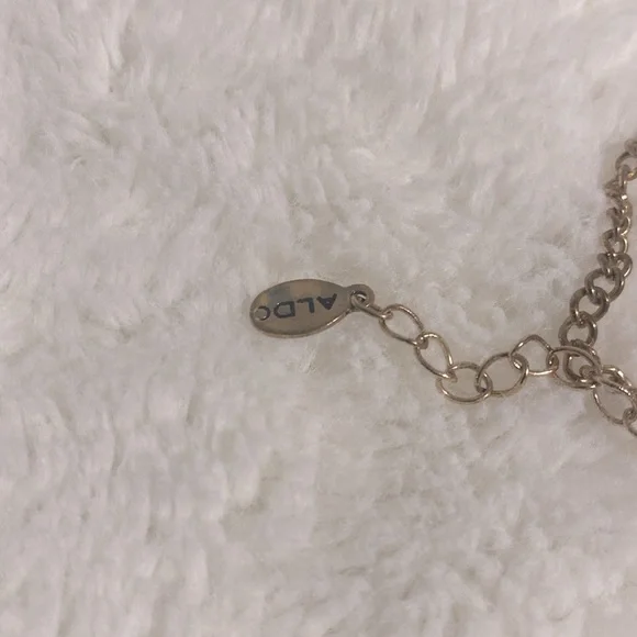 Jewelry - Picture 5 of 7